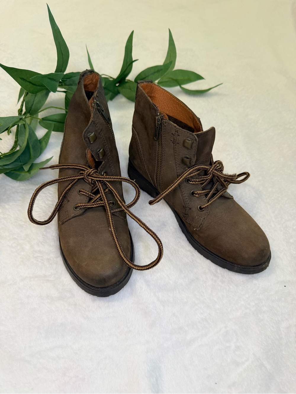 Steve Madden Brown Leather Lace Up Ankle Boots Women’s 7